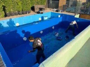 آب بندی استخر با عایق فایبرگلاس توسط تیم پارسیان